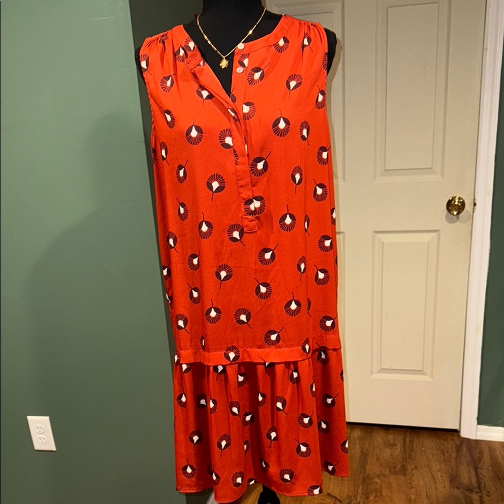 Loft size L Burnt Orange Sleeveless Dress with Floral Pattern